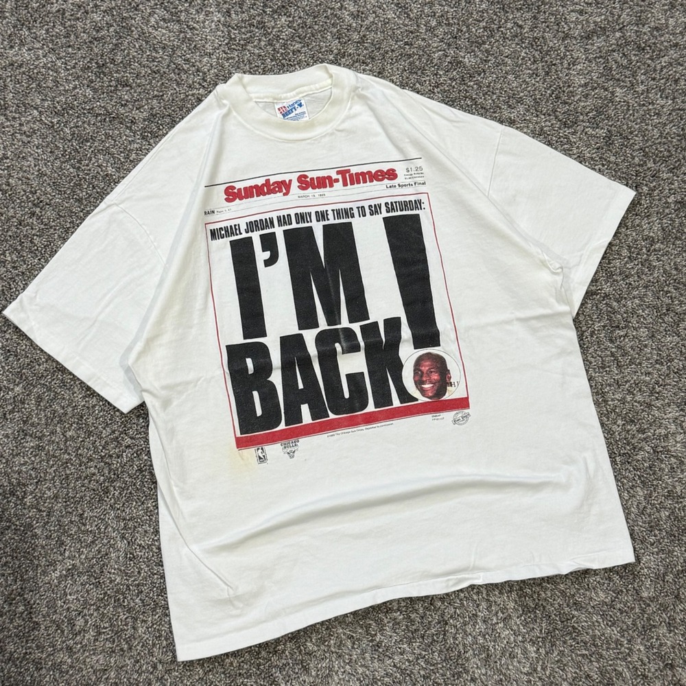 Vintage 1995 Michael Jordan "Im Back" Bulls Newspaper TShirt Hanes Beefy Mens XL